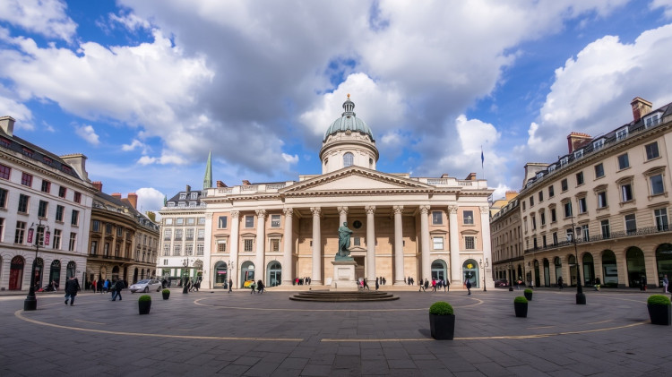 Demand a larger allocation of default pension funds to UK st